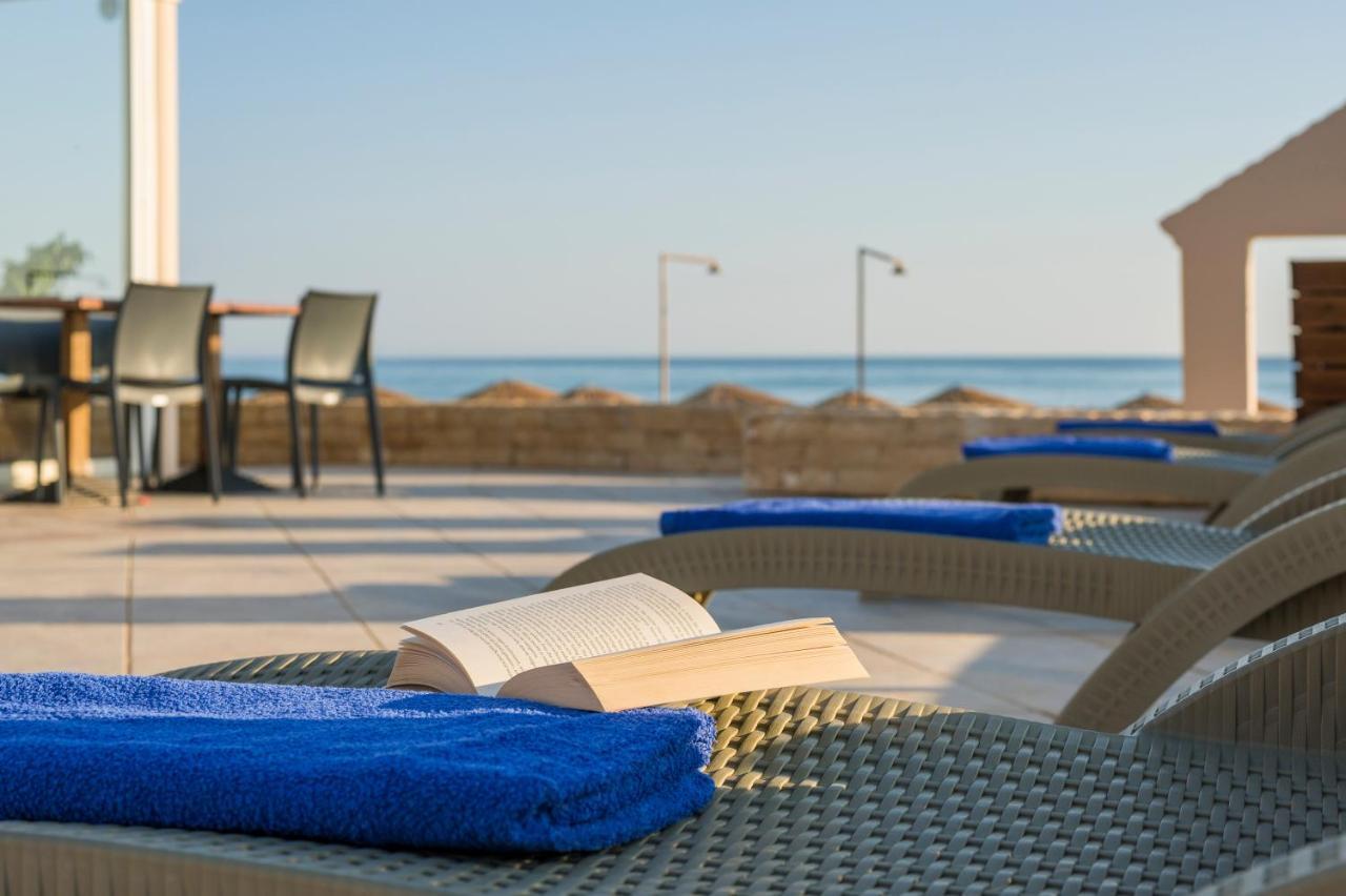 Hotel Caretta Beach Gerani  Екстериор снимка