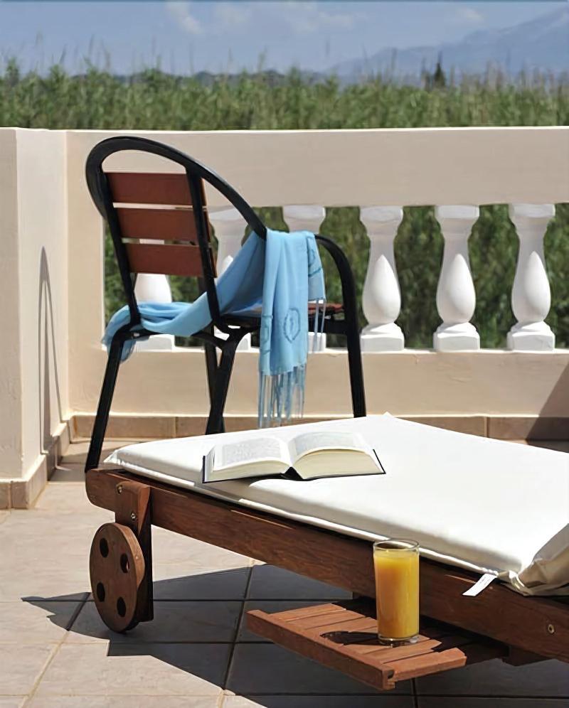 Hotel Caretta Beach Gerani  Екстериор снимка