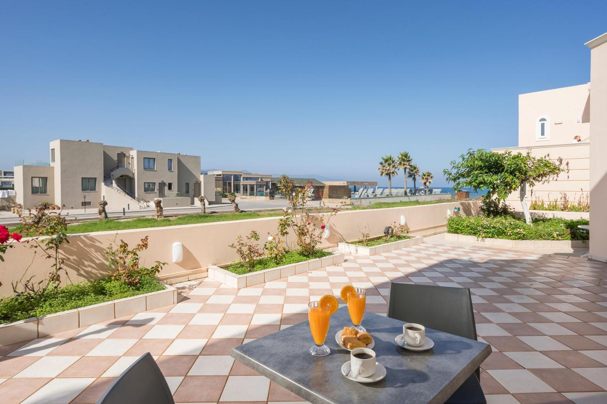 Hotel Caretta Beach Gerani  Екстериор снимка